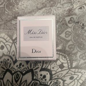 Miss Dior mini parfum